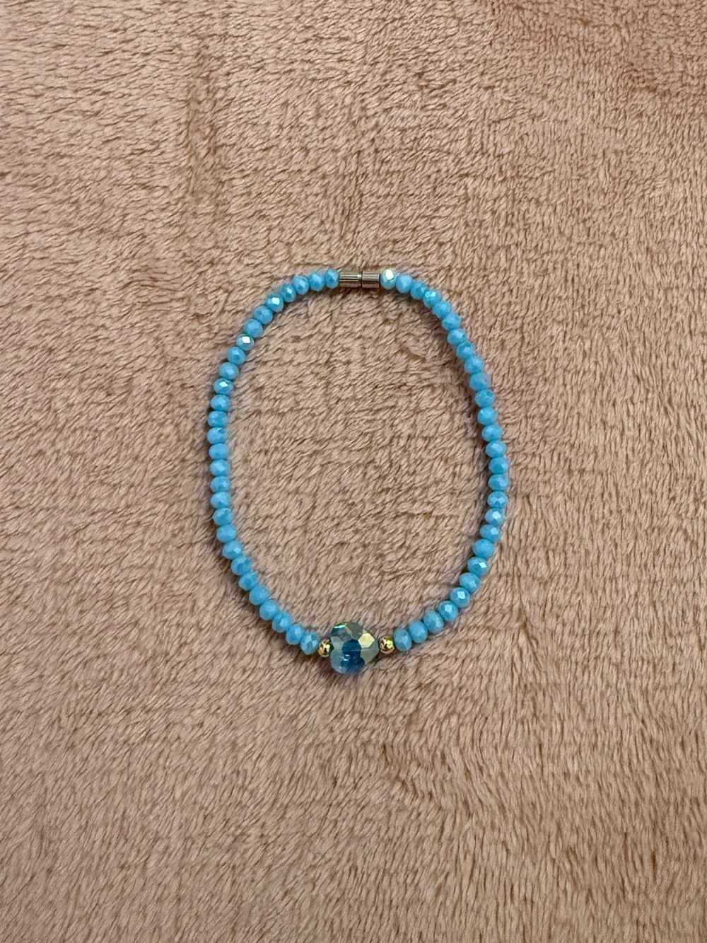 Turquoise Beaded Stretch Bracelet with Faceted Center